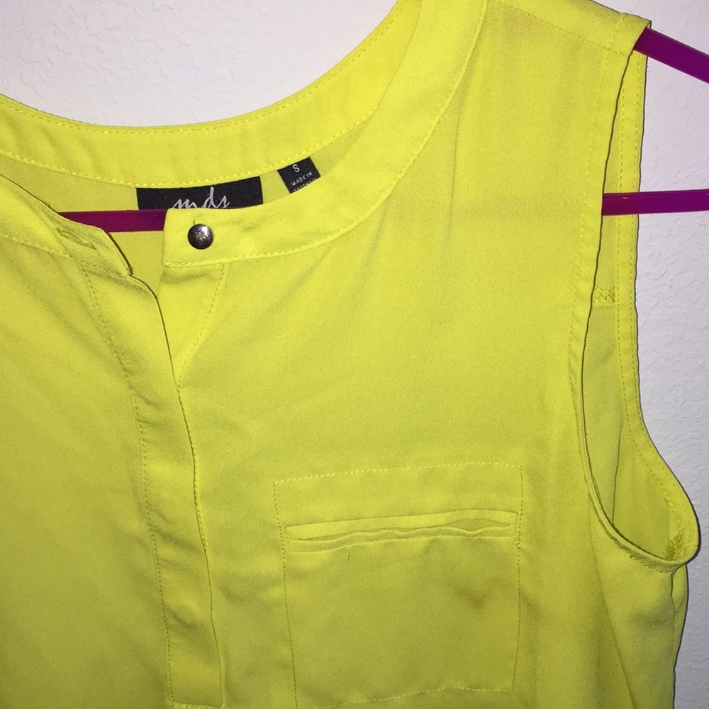 Yellow Top - Picture 2 of 3